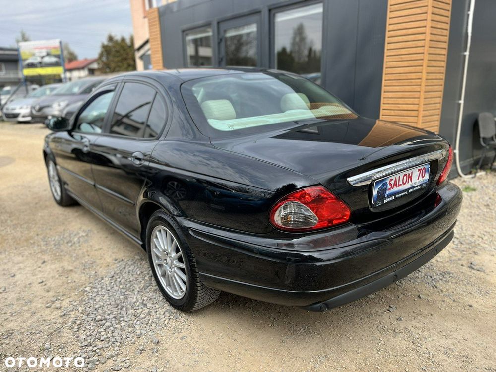 Jaguar X-Type - 10