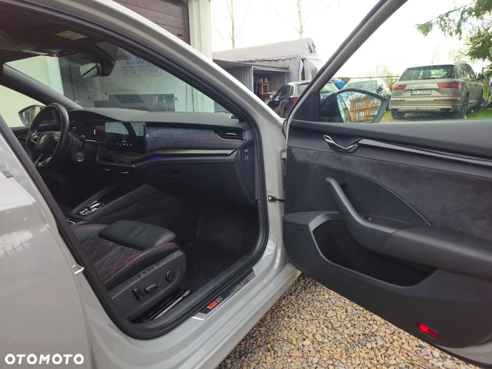 Skoda Octavia 2.0 TDI DSG 4x4 RS - 21