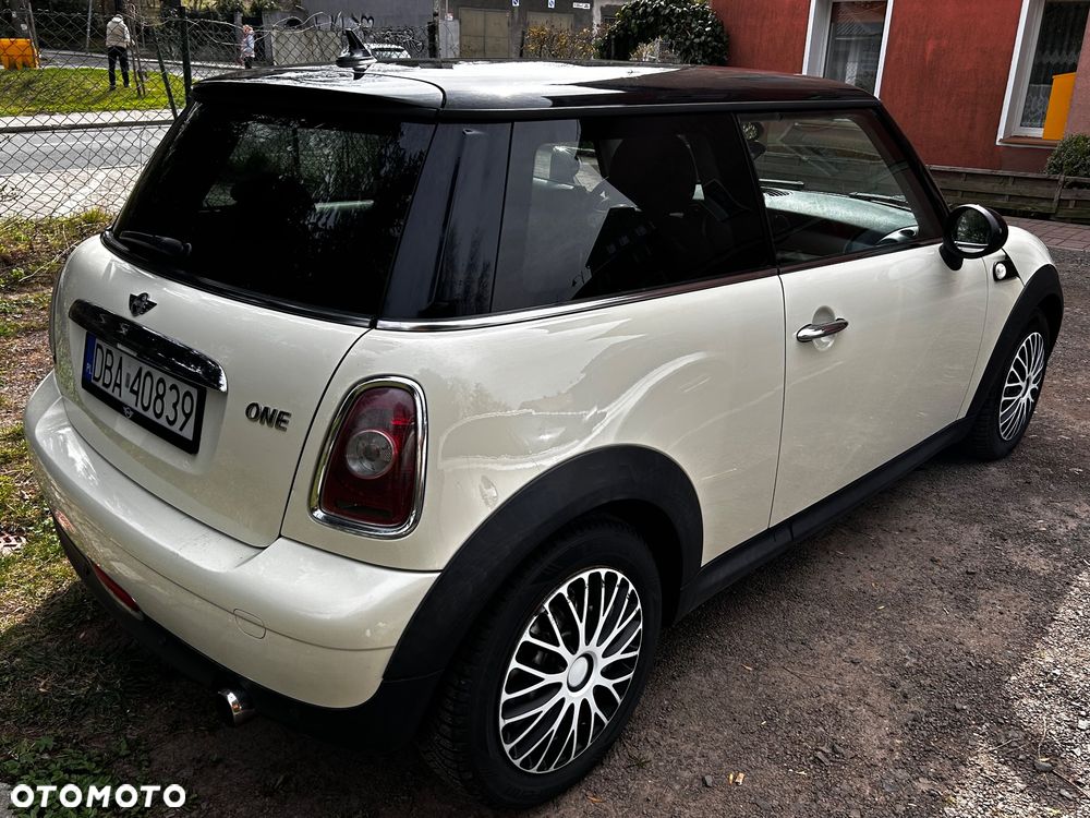 MINI ONE Standard - 5