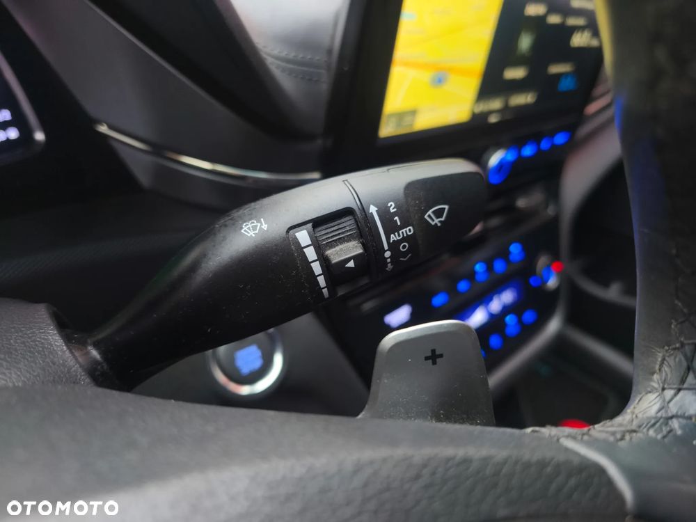 Hyundai IONIQ Hybrid Business - 24