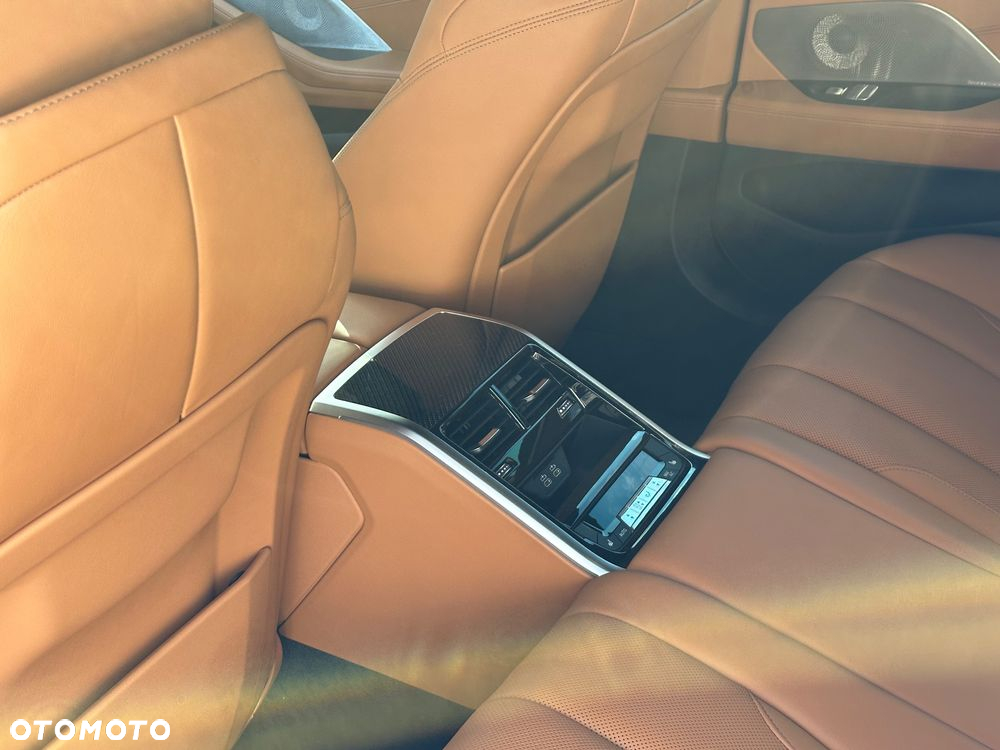 BMW Seria 8 M850i xDrive Gran Coupe - 37