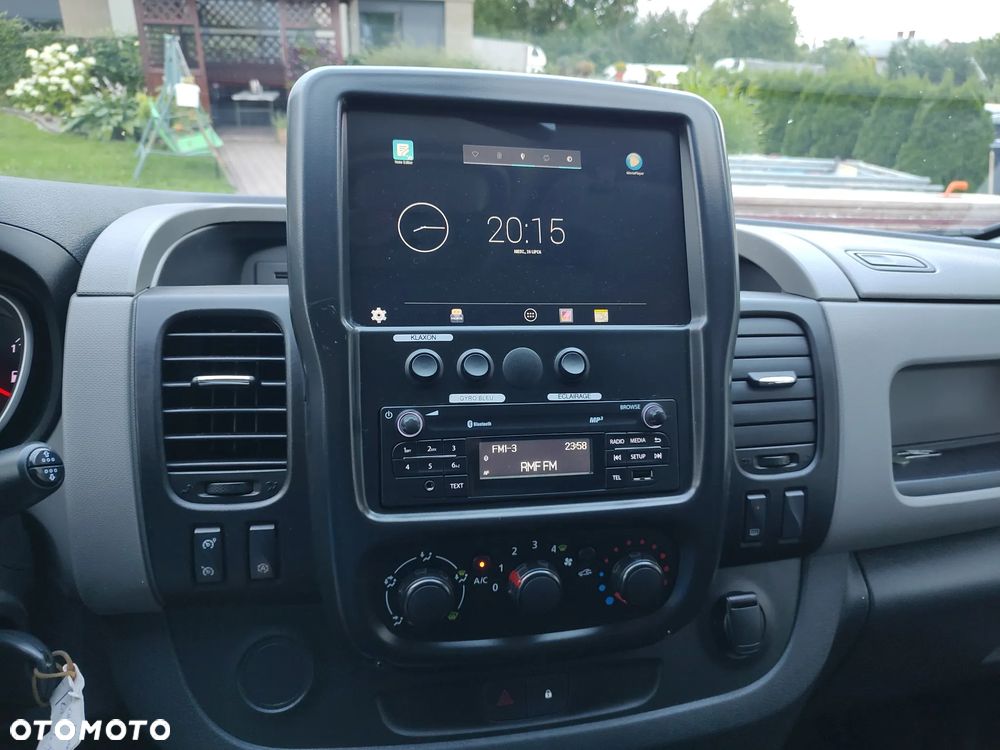 Renault Trafic Grand 1.6 dCi - 13