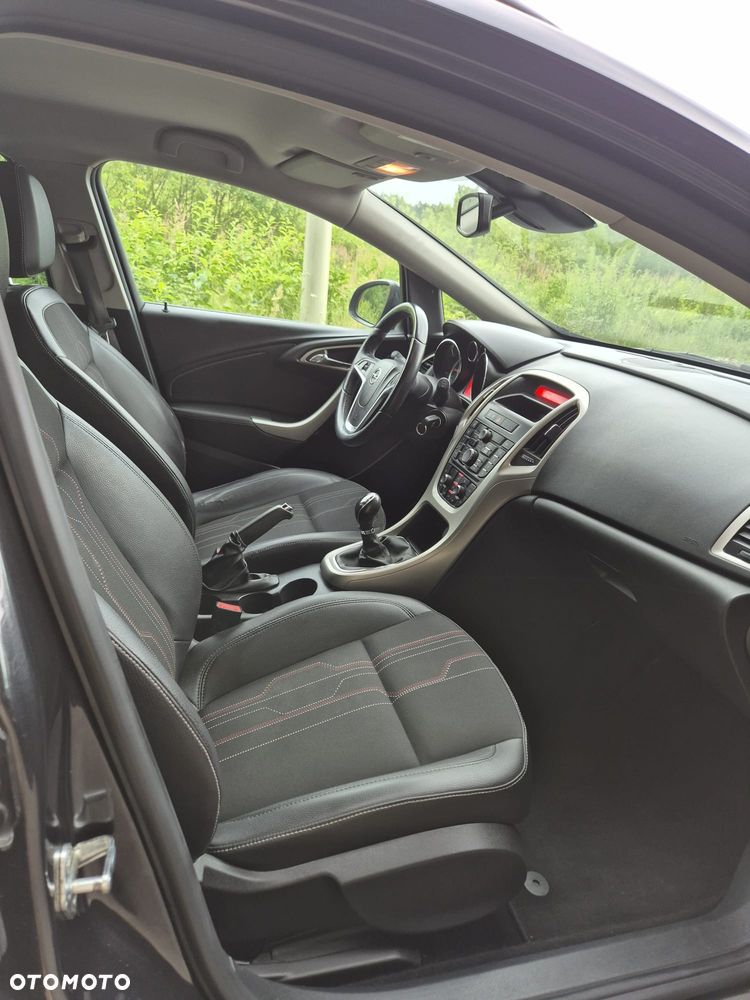 Opel Astra 1.4 T Edition 150 - 9