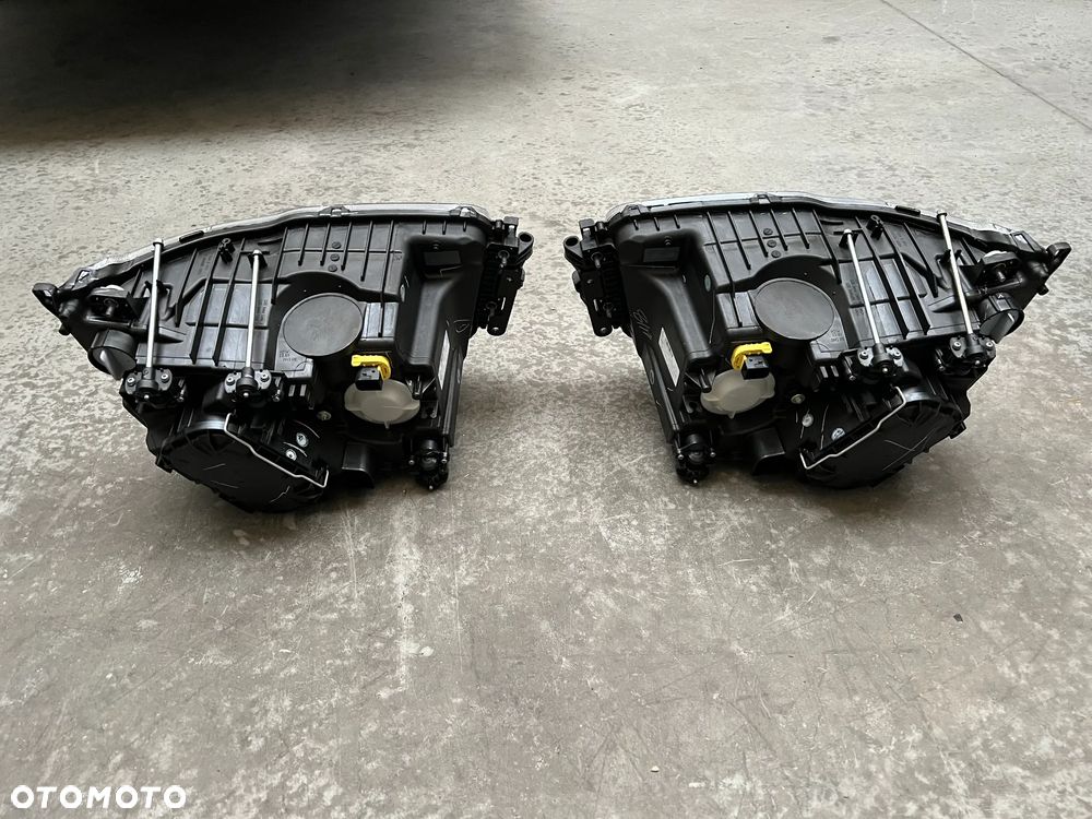 REFLEKTORY LAMPY PRZÓD MERCEDES MP4 ACTROS ANTOS AROCS  XENON KOMPLET - 2