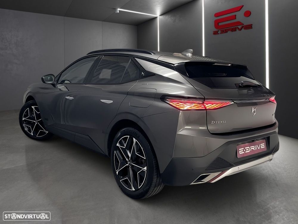 DS 4 E-Tense Performance Line EAT8 — fotografia 3