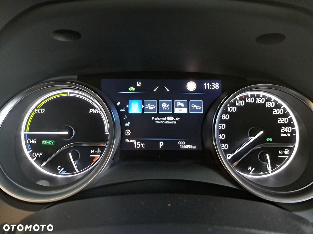 Toyota Camry 2.5 Hybrid Comfort CVT - 32