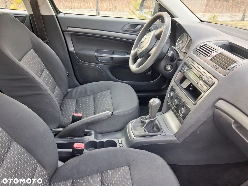Skoda Octavia 1.6 TDI Active - 8
