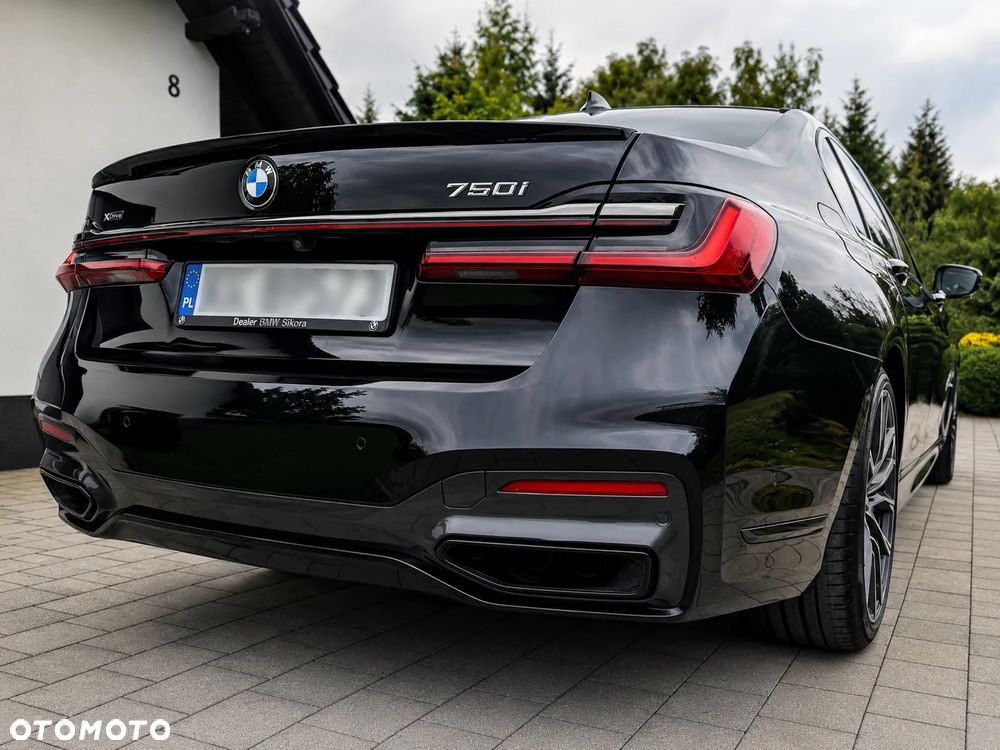 BMW Seria 7 750i xDrive sport - 6