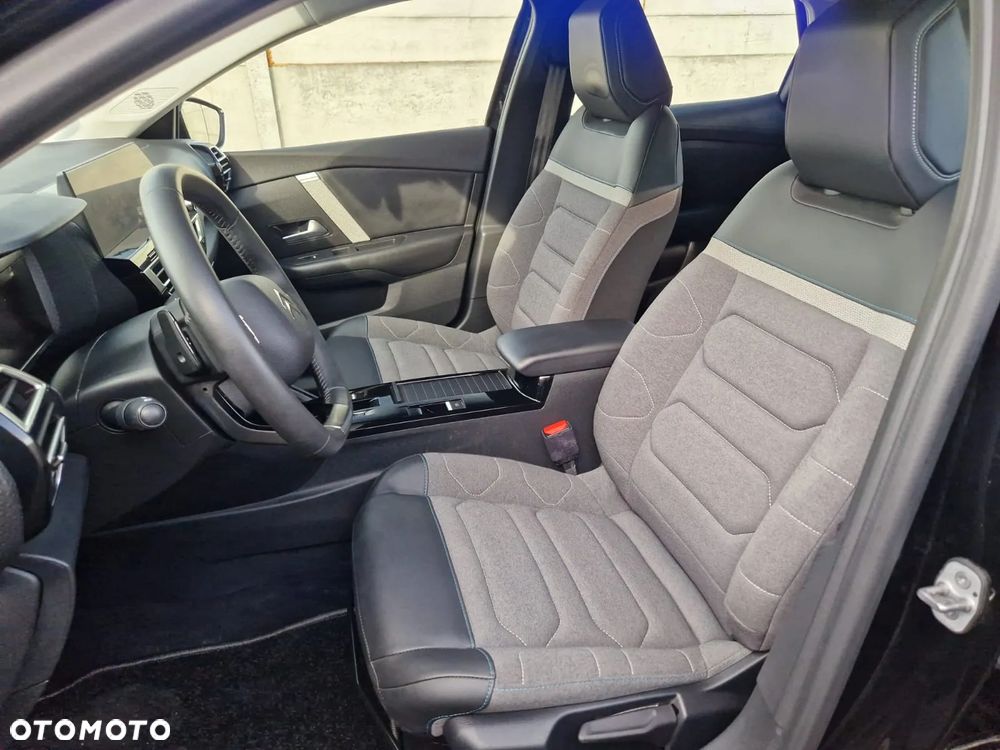 Citroën C4 PureTech 130 Stop&Start EAT8 FEEL PACK - 17