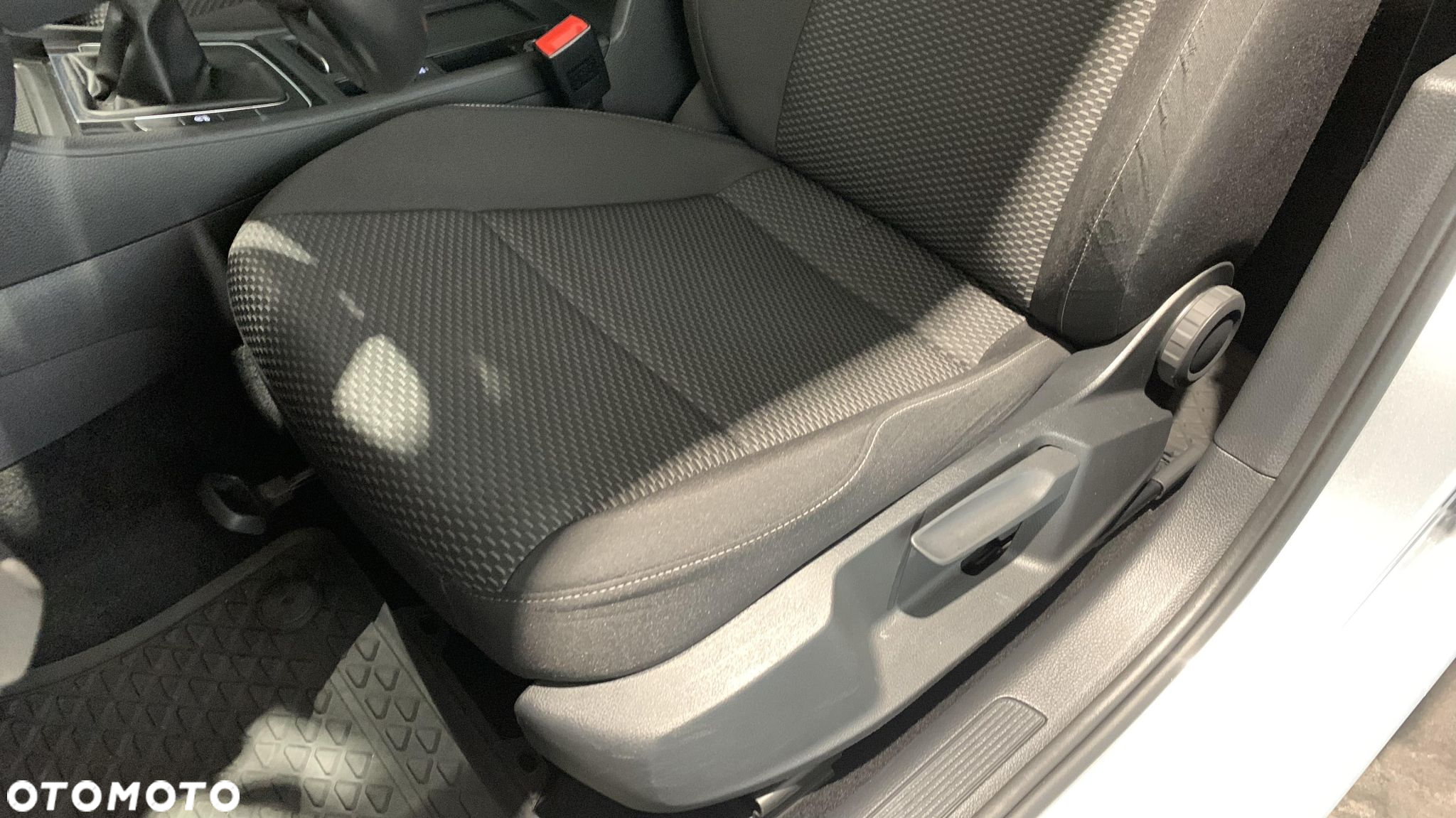 Volkswagen Golf VII 1.6 TDI BMT Trendline - 12