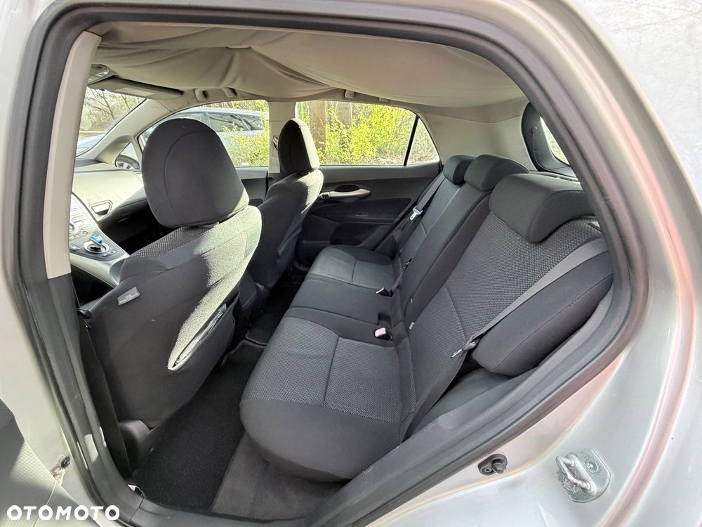 Toyota Auris 1.8 HSD Luna - 11