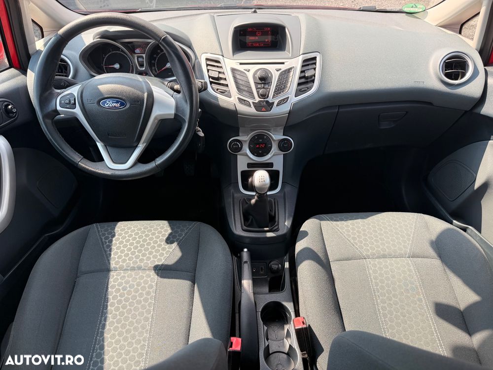 Ford Fiesta 1.25i Ghia - 6