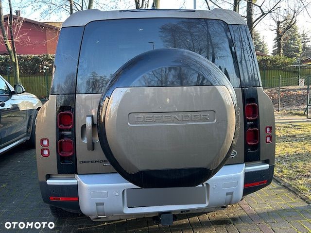 Land Rover Defender - 6