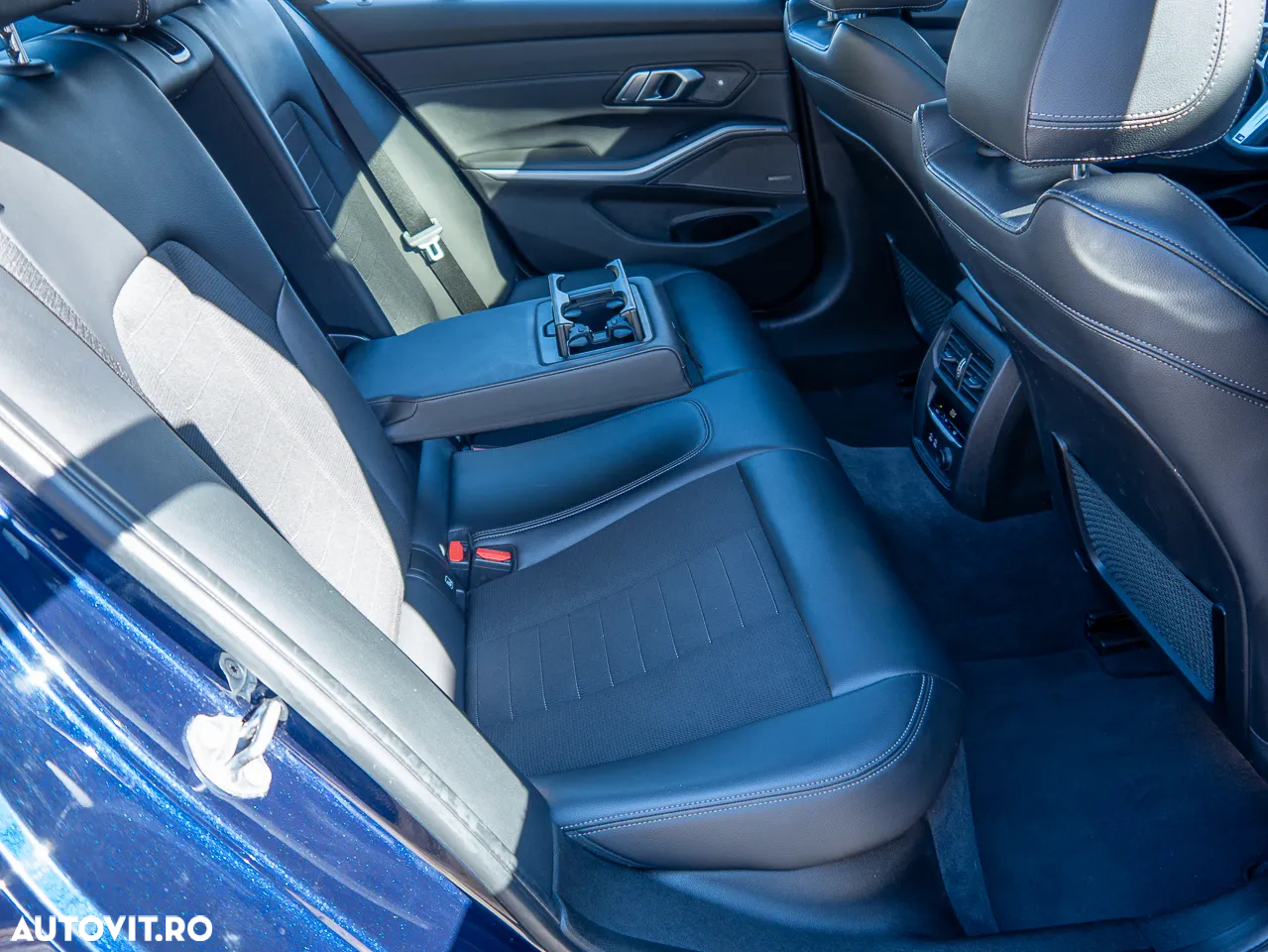 BMW Seria 3 330i AT - 8