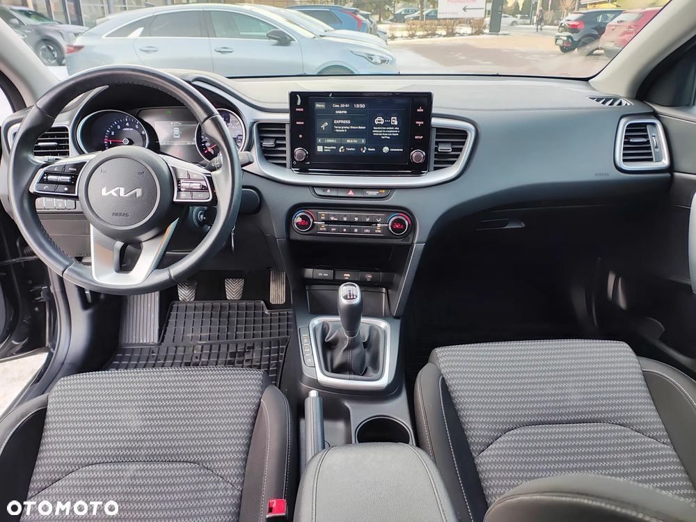 Kia XCeed 1.5 T-GDI M - 11