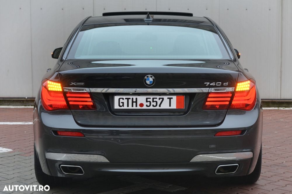 BMW Seria 7 740d xDrive - 13