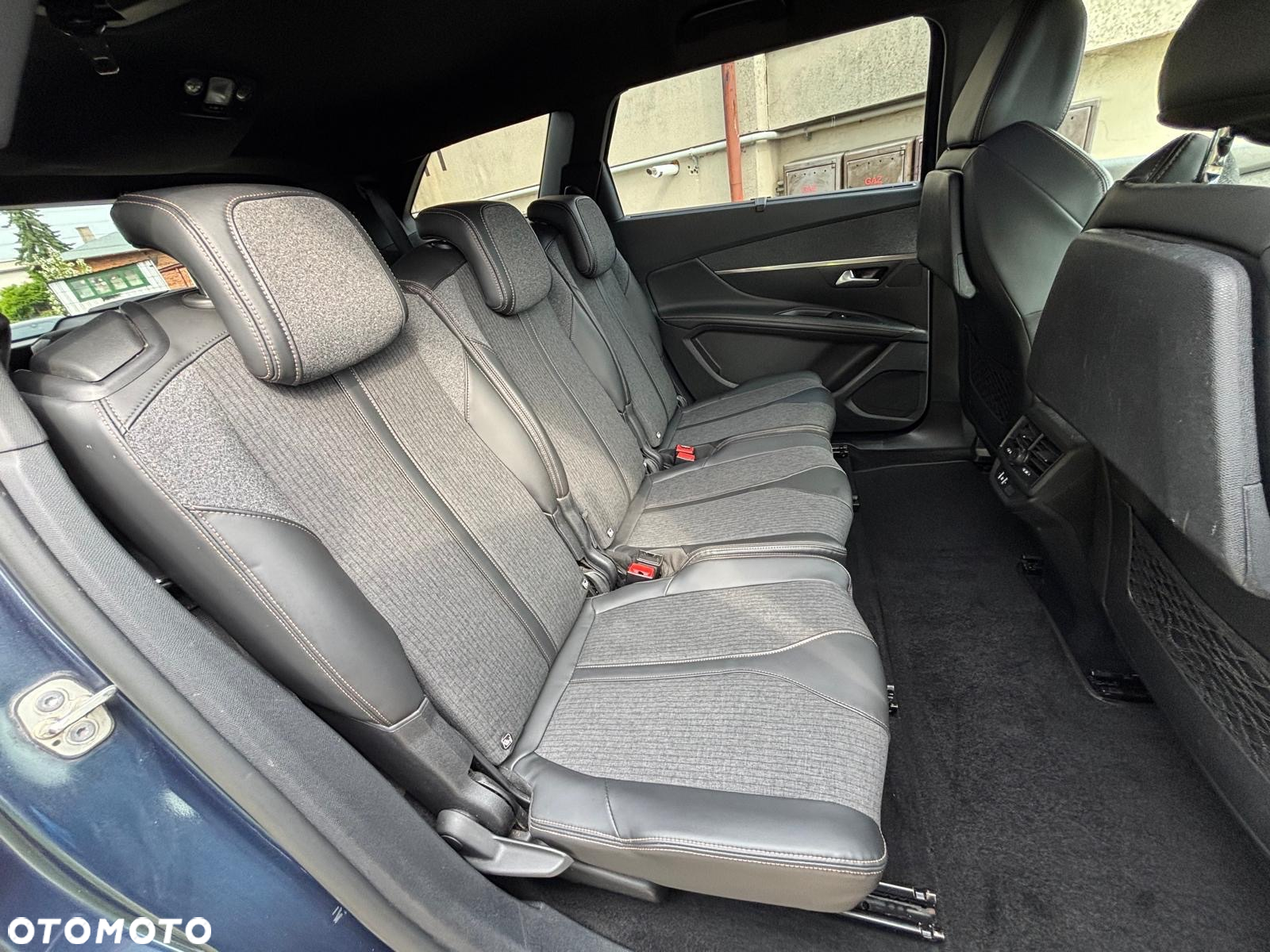 Peugeot 5008 1.6 BlueHDI Active S&S EAT6 - 23