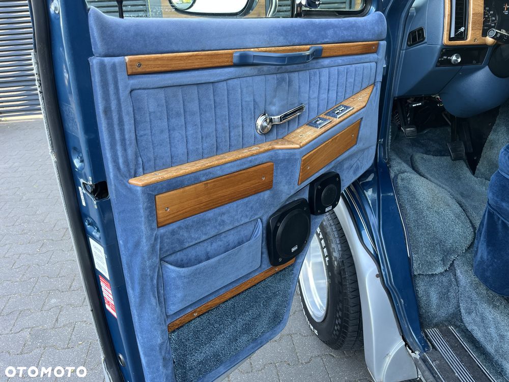 Chevrolet G - 12