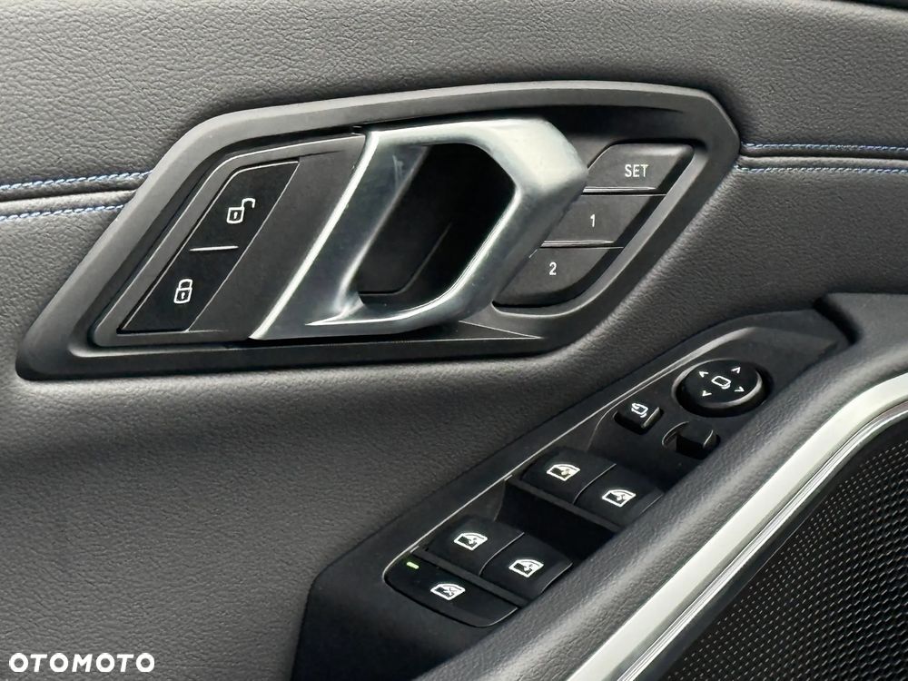 BMW Seria 3 - 25