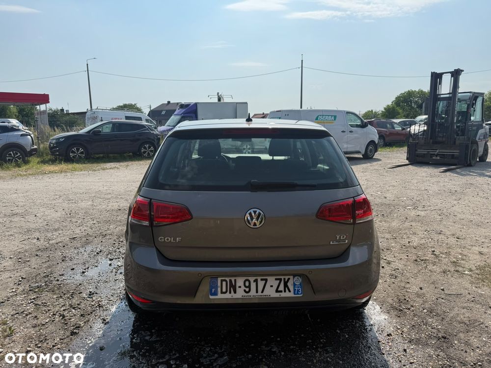 Volkswagen Golf - 5