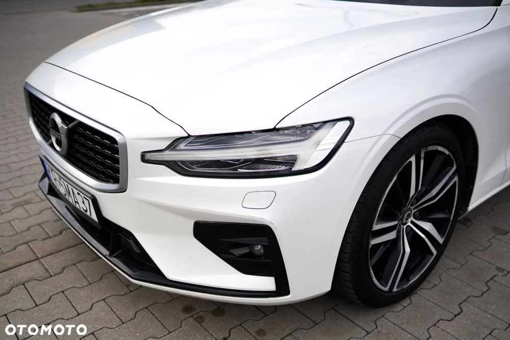 Volvo V60 D4 AWD R-Design - 13