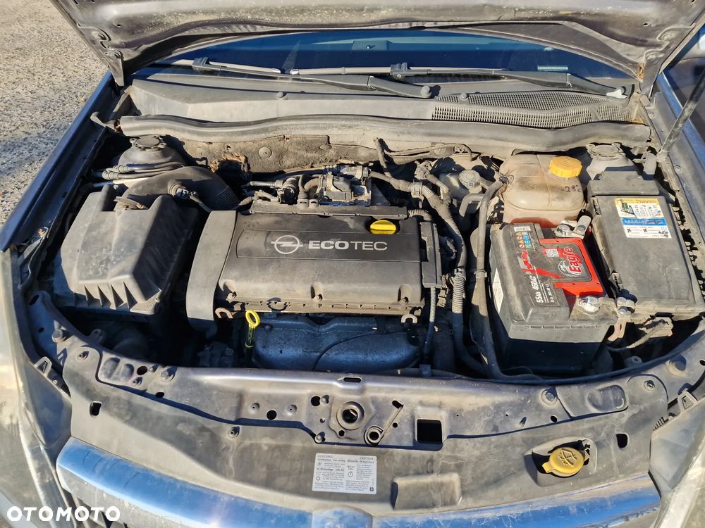 Opel Astra 1.6 Sport - 15