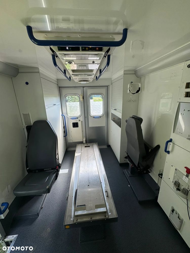 Mercedes-Benz SPRINTER - 7