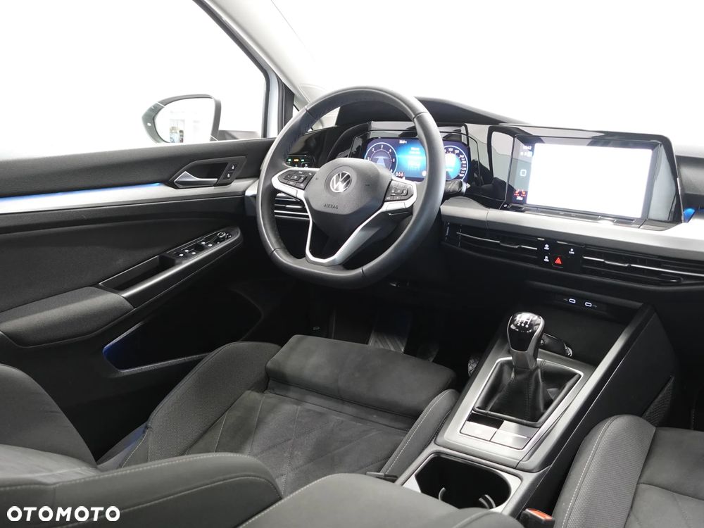 Volkswagen Golf - 29