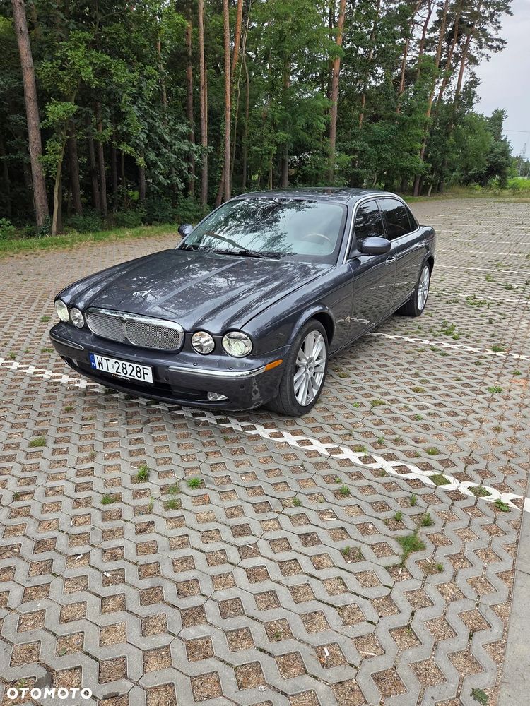 Jaguar XJ XJ8 4.2 LWB High - 1