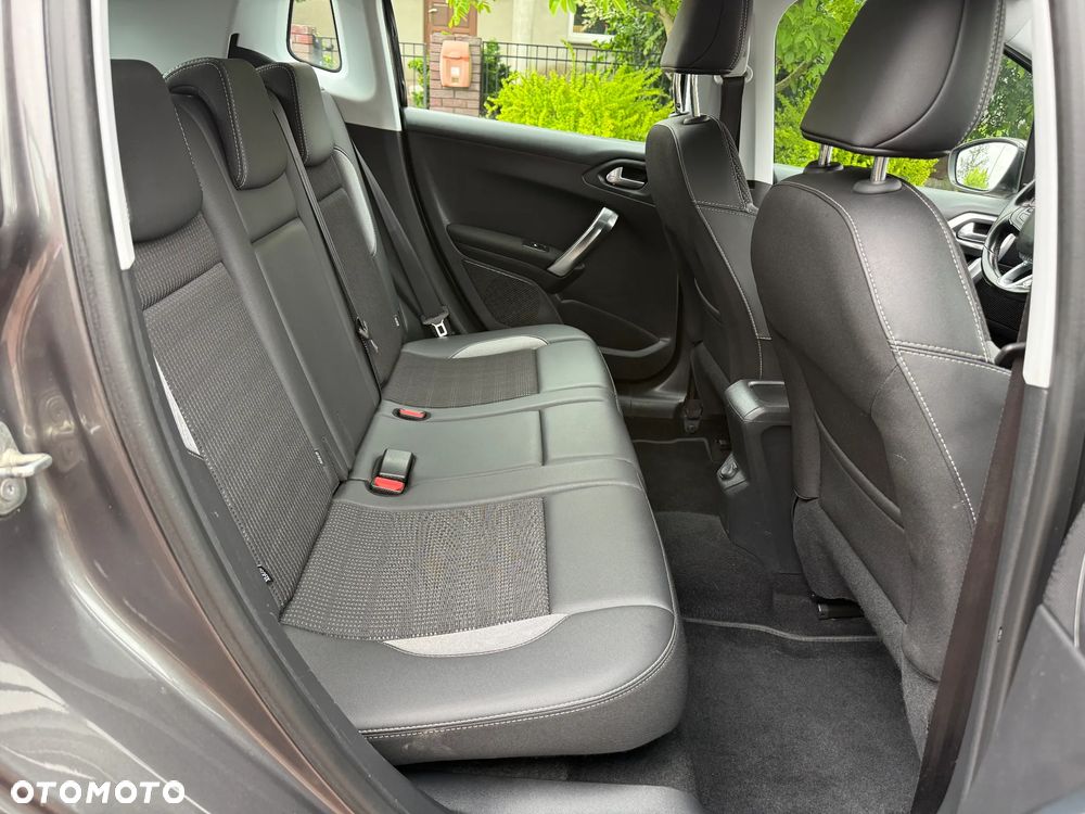 Peugeot 2008 - 9