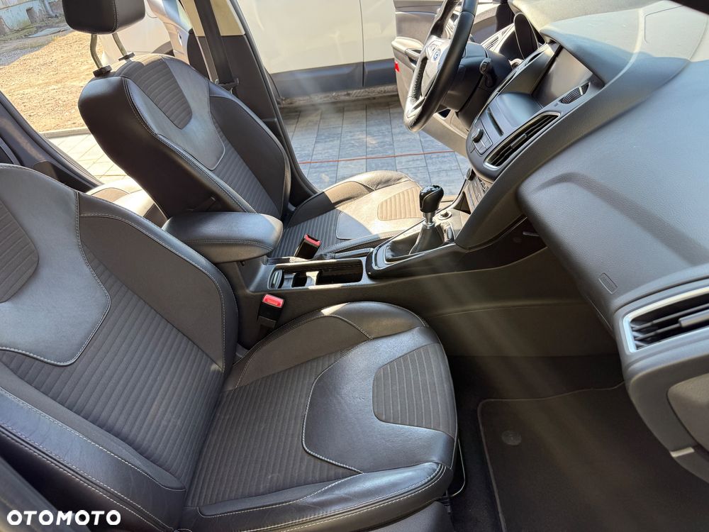 Ford Focus 1.5 TDCi Platinium X - 9