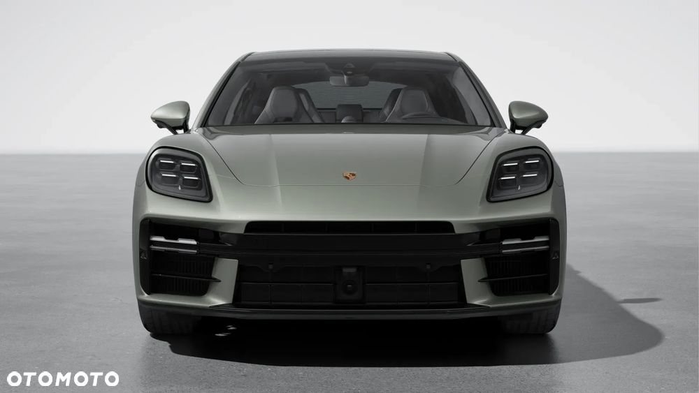 Porsche Panamera 4 - 5