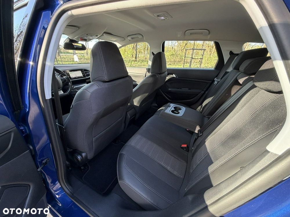 Peugeot 308 - 23