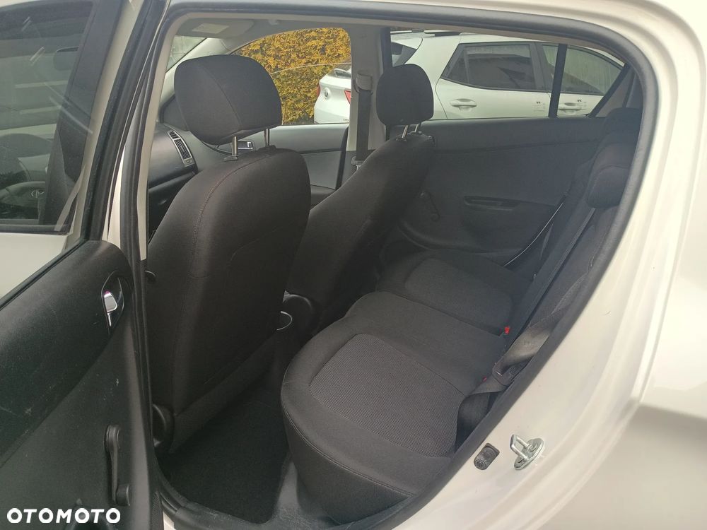 Hyundai i20 1.2 Trend - 18