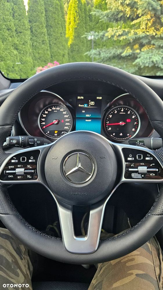 Mercedes-Benz GLC - 14