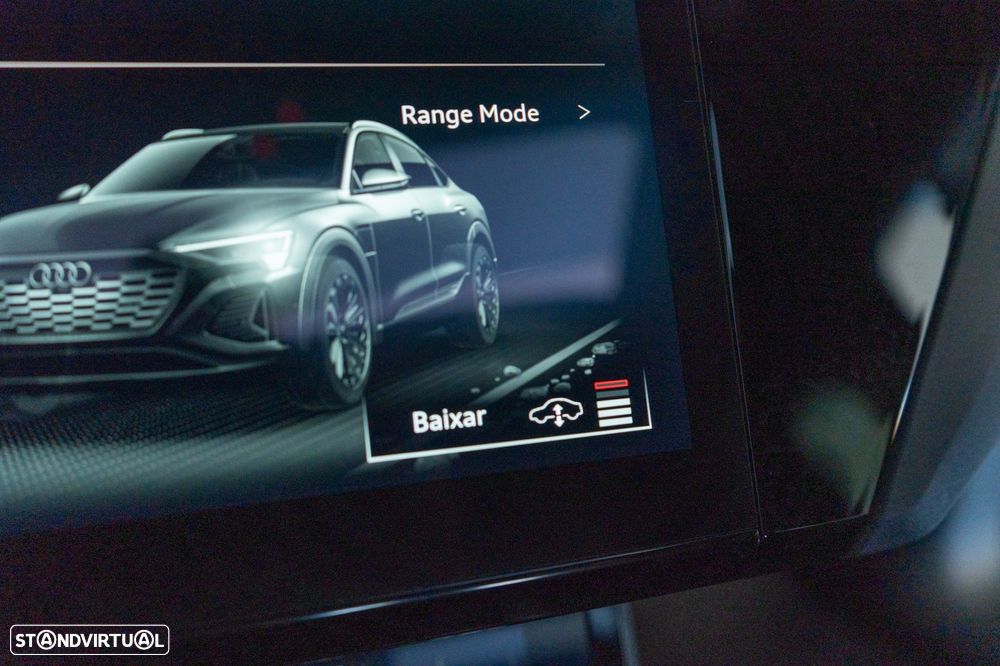 Audi Q8 e-Tron Sportback 55 quattro S line - 31