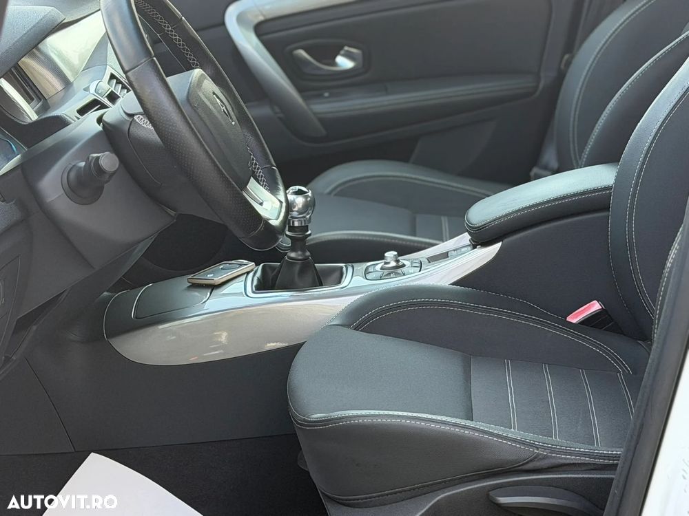 Renault Laguna - 23