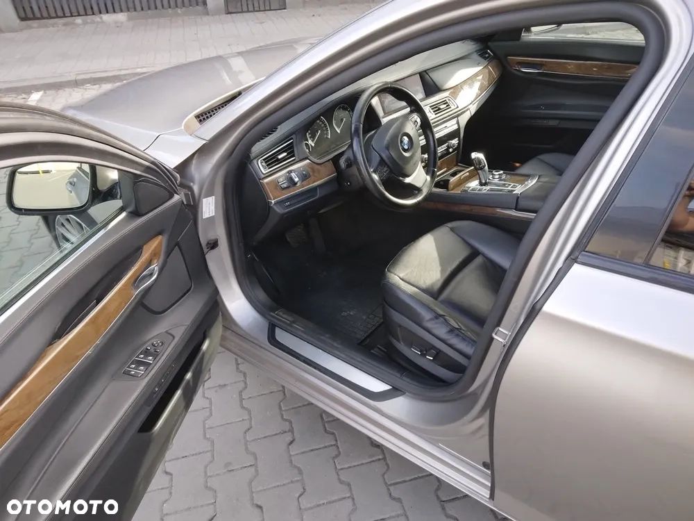 BMW Seria 7 730d Blue Performance - 14