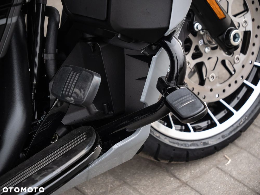 Harley-Davidson Touring Road Glide - 31