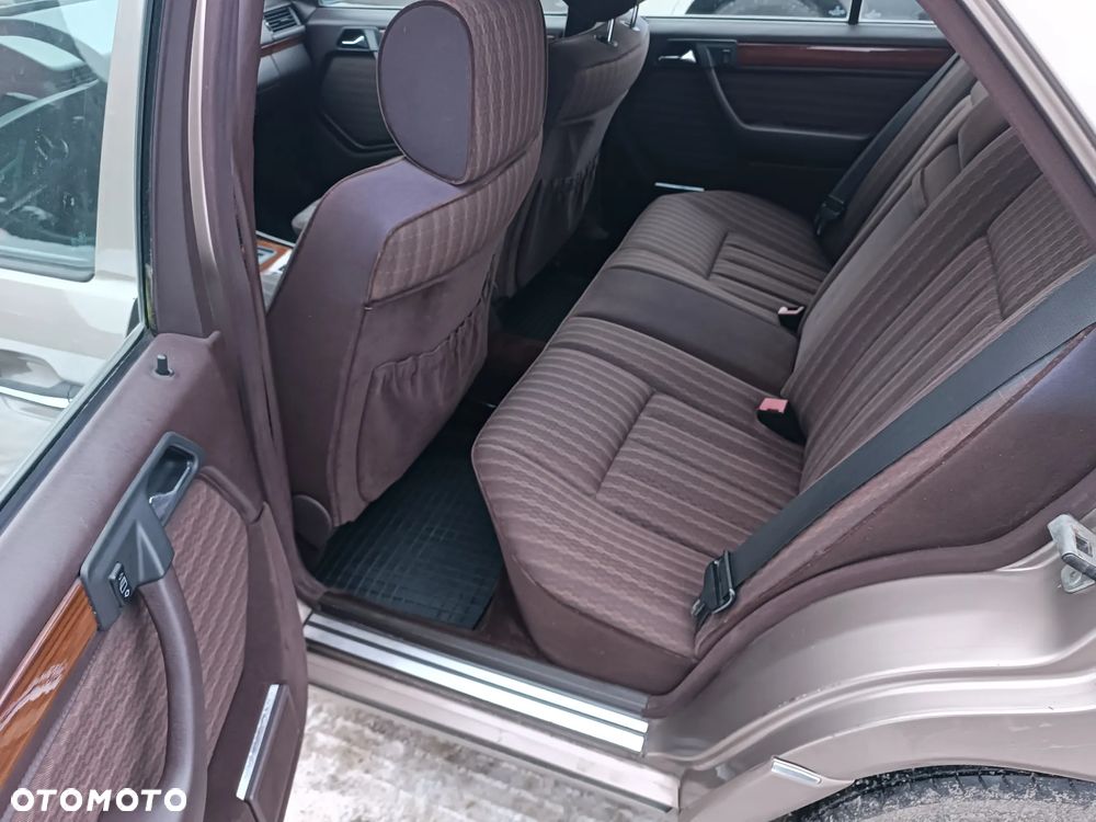 Mercedes-Benz W124 (1984-1993) - 6