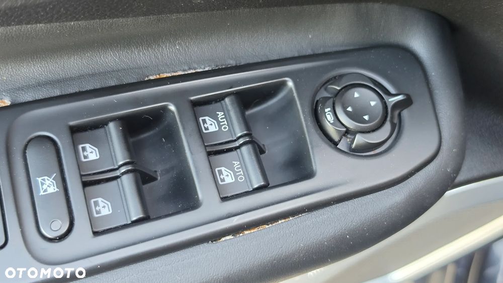 Jeep Renegade 1.4 MultiAir Limited - 13