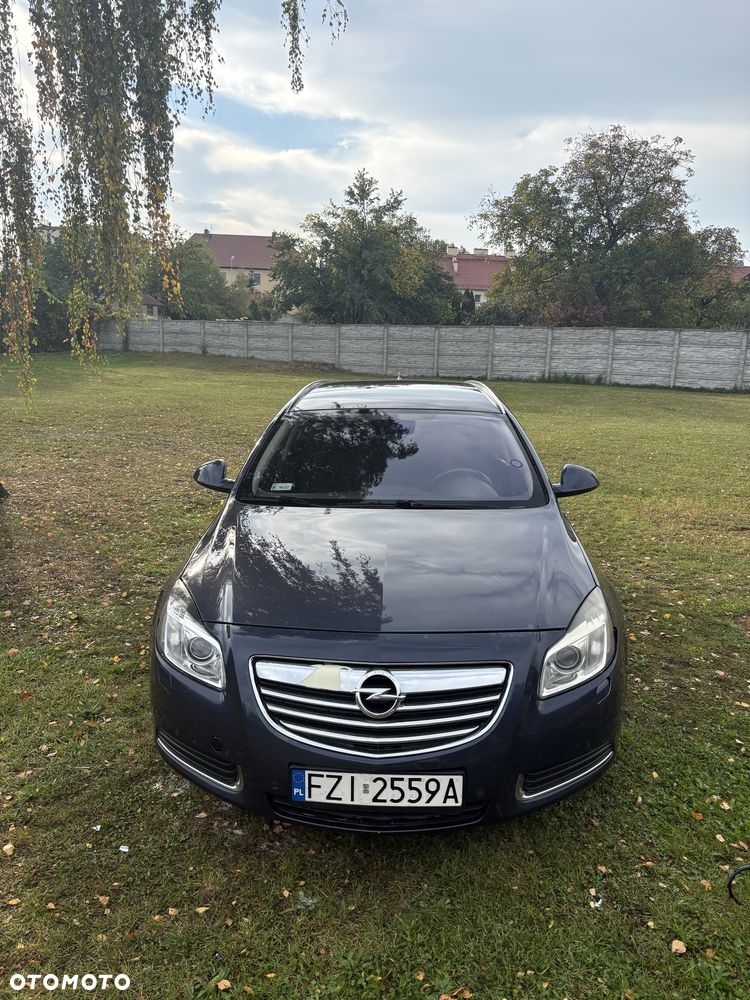 Opel Insignia - 1