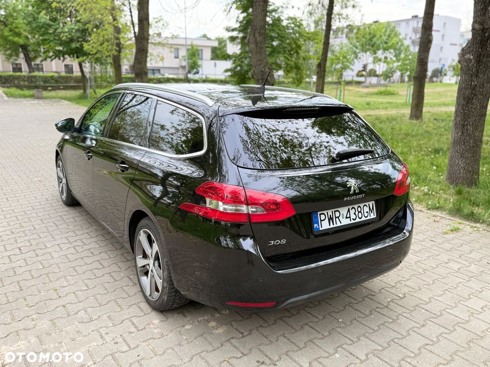 Peugeot 308 PureTech 130 GPF EAT8 Stop & Start Allure Pack - 9