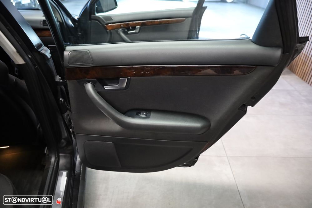 Audi A4 Avant 2.0 TDi S-line - 21