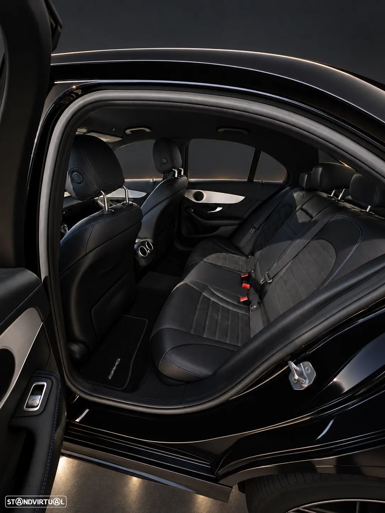 Mercedes-Benz C 300 de AMG Line - 11
