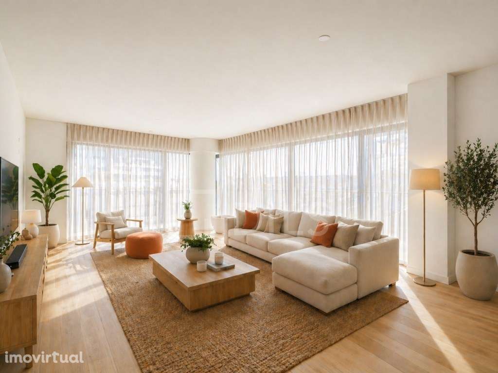 Apartamento T4 com varanda e estacionamento no Campo Grande - Grande imagem: 2/69