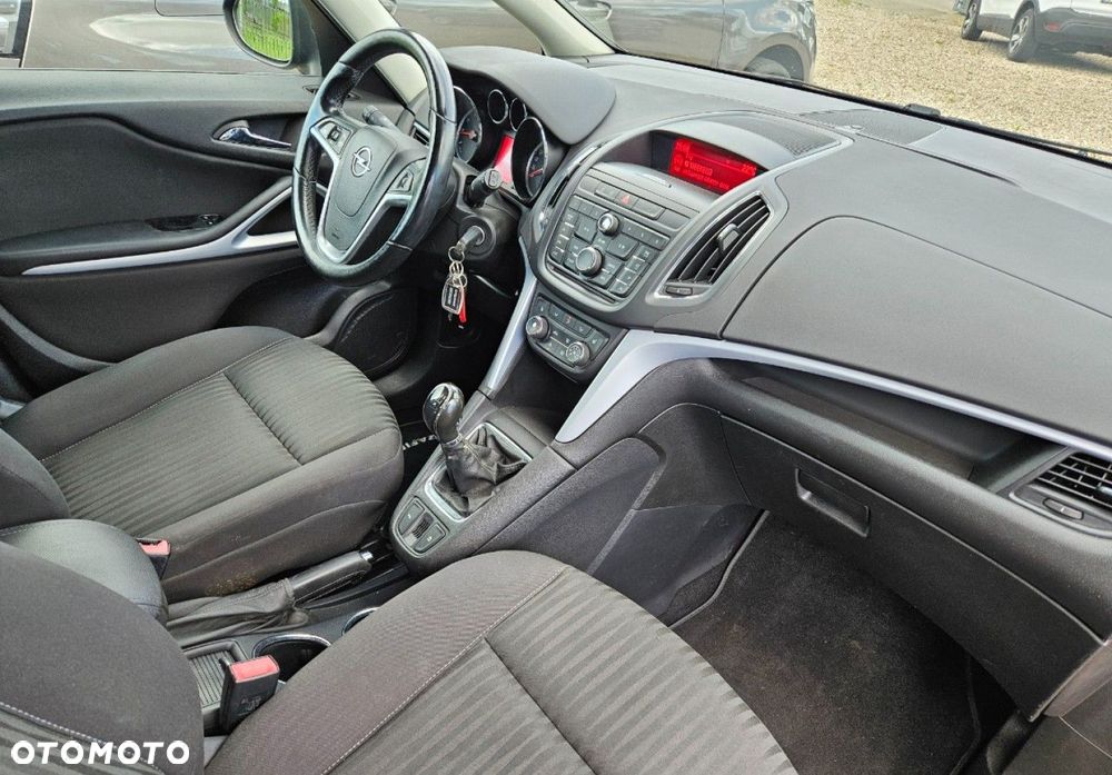 Opel Zafira - 9