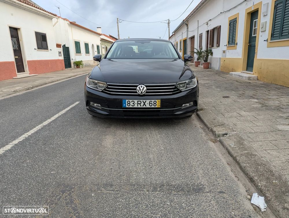 VW Passat 1.6 TDI Confortline - 1