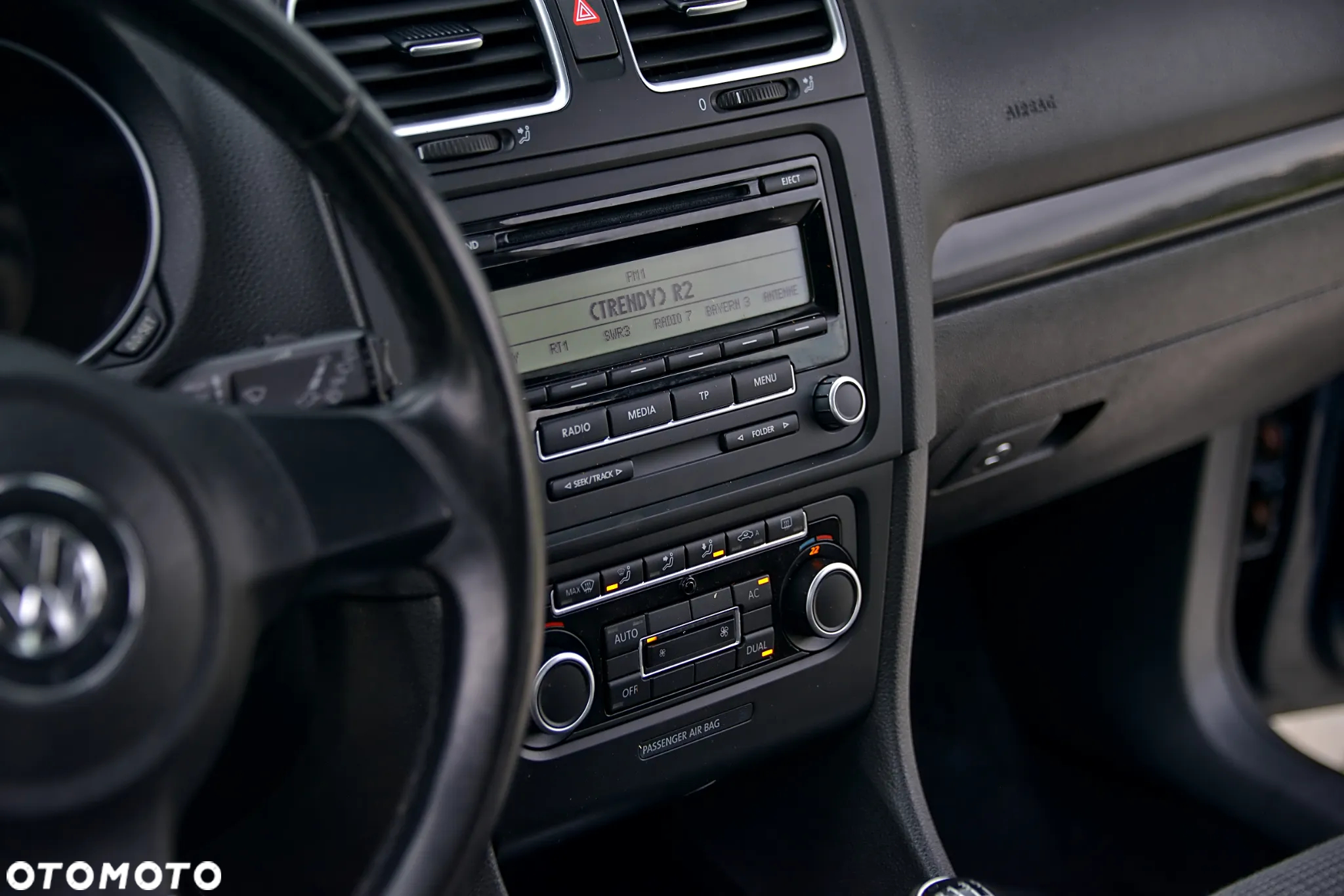 Volkswagen Golf - 23