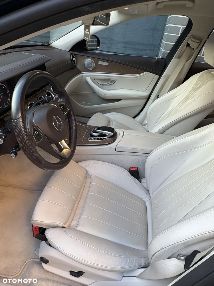 Mercedes-Benz Klasa E 220 d 4-Matic All-Terrain - 15